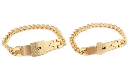 Couple Bracelets for Him and Her – Gold “Lock & Key” Set. Perfect for lovers. Best-seller of 2025.
