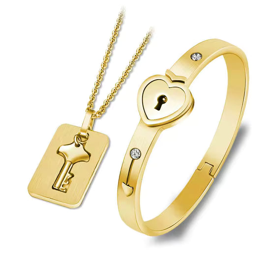 Couple Jewelry Set – Heart Lock Bracelet & Key Pendant Necklace. Perfect for Lovers. 2025 Best-Seller.