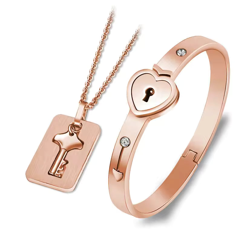 Couple Jewelry Set – Heart Lock Bracelet & Key Pendant Necklace. Perfect for Lovers. 2025 Best-Seller.