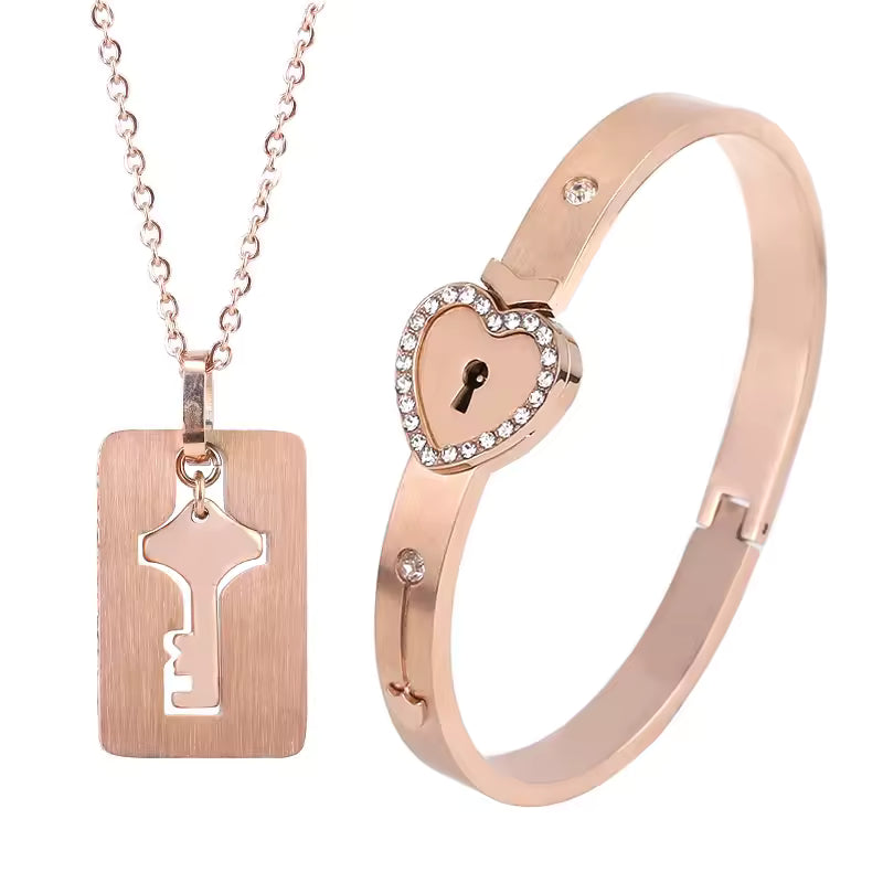 Couple Jewelry Set – Heart Lock Bracelet & Key Pendant Necklace. Perfect for Lovers. 2025 Best-Seller.